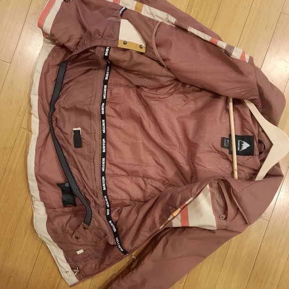 Burton insulated boarding jacket xsm EUC - Picture 3 of 7